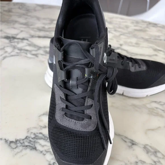 On running Cloudrift women’s 7.5 sneaker shoes - Picture 6 of 7